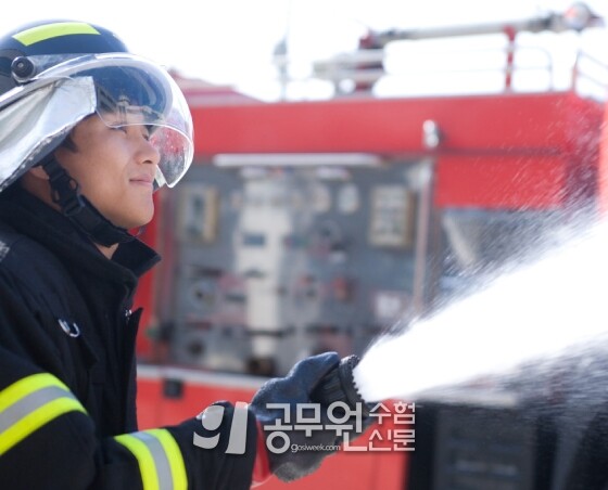 공무원수험신문 218-16-2.jpg