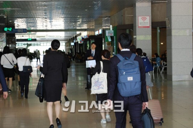 구직자 면접.jpg