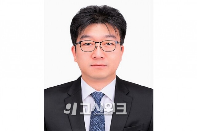 이동춘 변호사.jpg