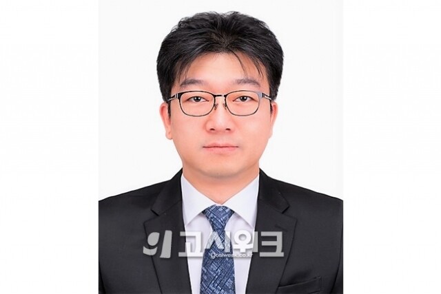 이동춘 변호사.jpg