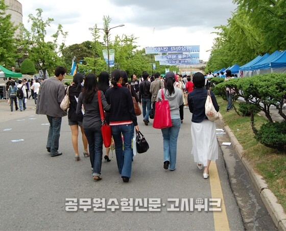 대학생 광고 경연대회.jpg