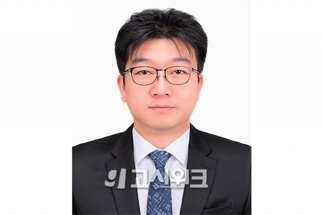 이동춘 변호사.jpg