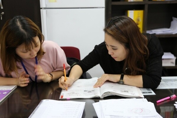 공무원수험신문-한샘 여학생기숙학원-6일(화) 오후 2시 예약송출.jpg