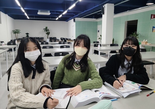 [플래나]후불_21회_공무원수험신문_SSI 부산캠퍼스_0413바로송출 (2).jpg