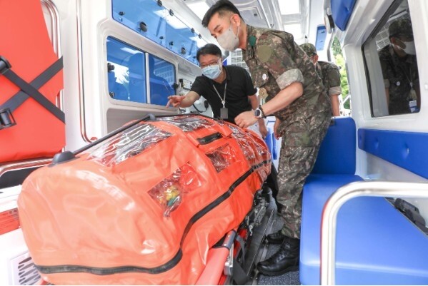 의무 수의장교 임관식 개최.jpg