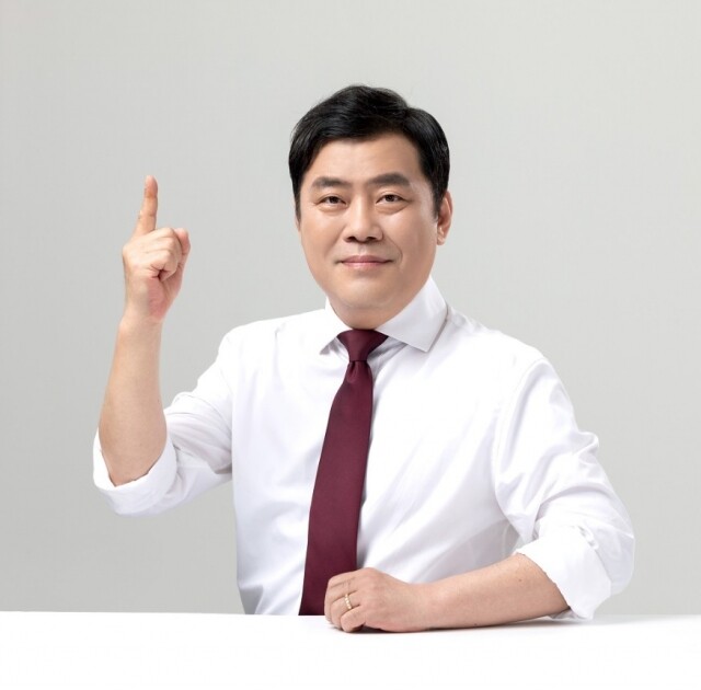 공무원수험신문-에듀윌(교수)-금일 오후11시 예약송출.jpg