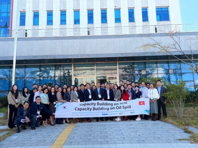 해양경찰청, 베트남 공무원 국내 초청연수 실시(1).jpg