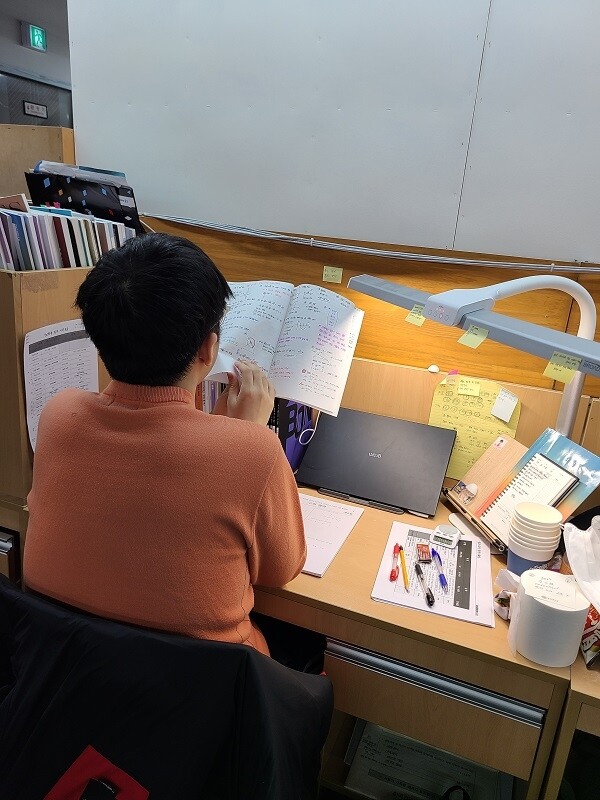 [플래나]후불_20회_공무원수험신문_태안 비상에듀 기숙학원_1117당일예약송출(오후 4시).jpg