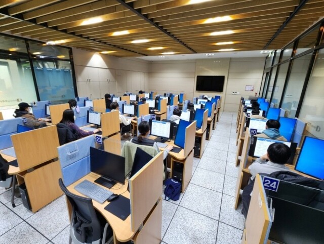 포항상공회의소 작격시험 상설 운영.jpg