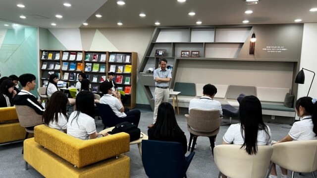 2023년도 주니어 로스쿨 프로그램 진행 사진.jpg